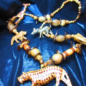 African Animal Wooden Necklace, Earrings & Wooden Stretch Bracelet